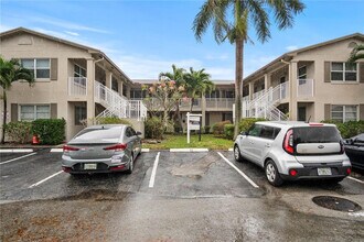 Building Photo - 2130 NE 42nd Ct
