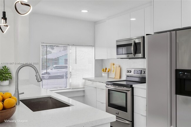 Foto del edificio - 2828 NW 7th St