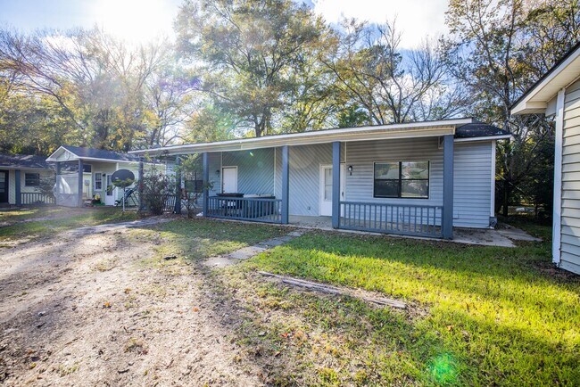 Foto del edificio - 210 S Plymouth St