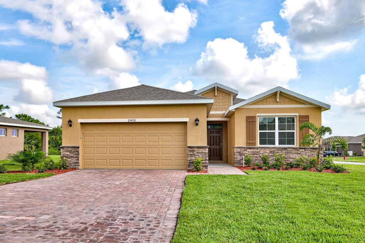 Primary Photo - 2410 Condor Ln SW