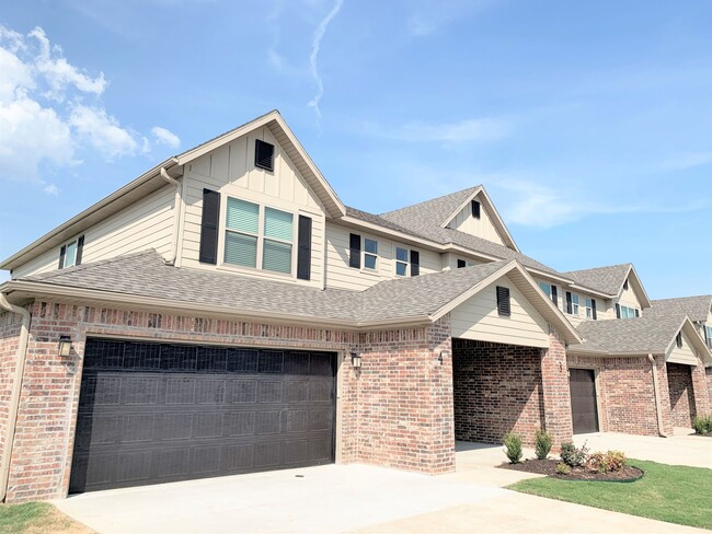 Building Exterior - Buckeye Crossing Townhomes