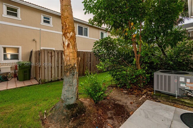 Foto del edificio - 17139 NW 23rd St