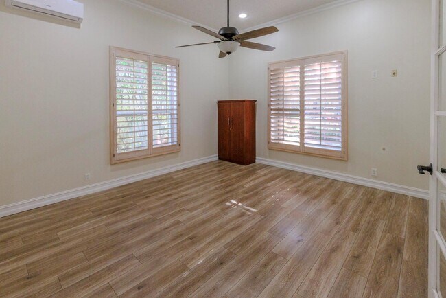 Foto del edificio - 4082 Trenton Ave