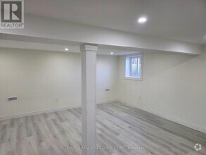 Building Photo - 1324 Odessa Crescent