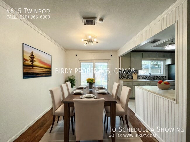 Foto del edificio - "Charming 3-Bed Home with Fireplace at 461...