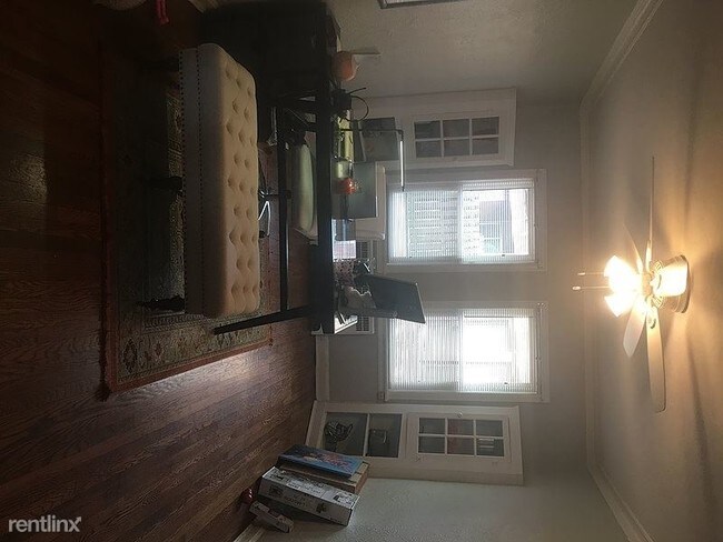 Foto del edificio - 13300 Drexmore Rd