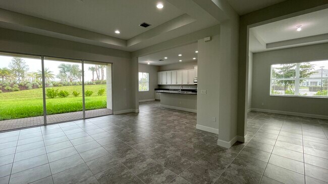 Building Photo - 5699 Liberty Ln