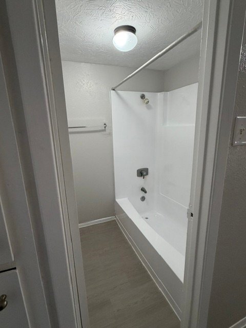 Foto del edificio - 5220 Weber Rd