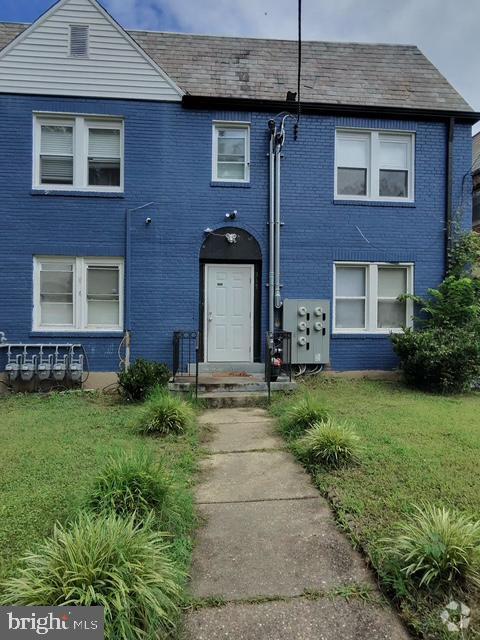 Building Photo - 317 Decatur St NW