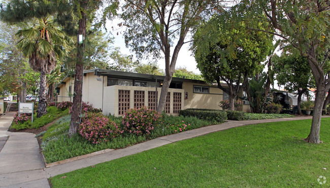 Foto del edificio - La Casita Apartments