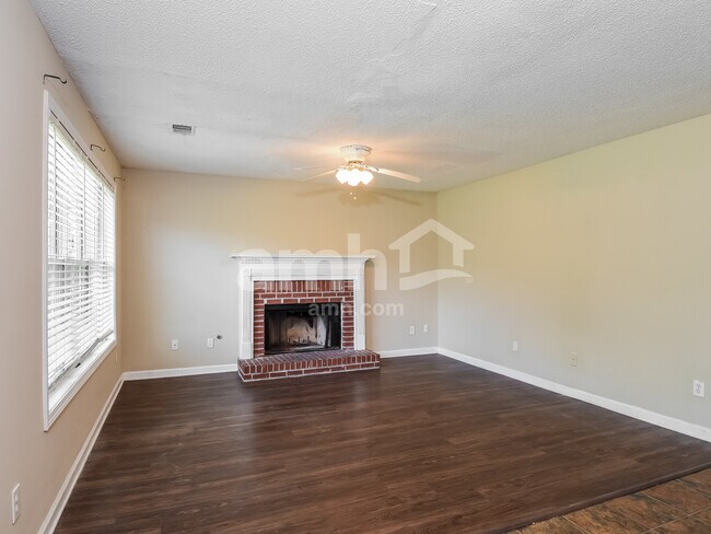 Foto del edificio - 3362 Hannah Court