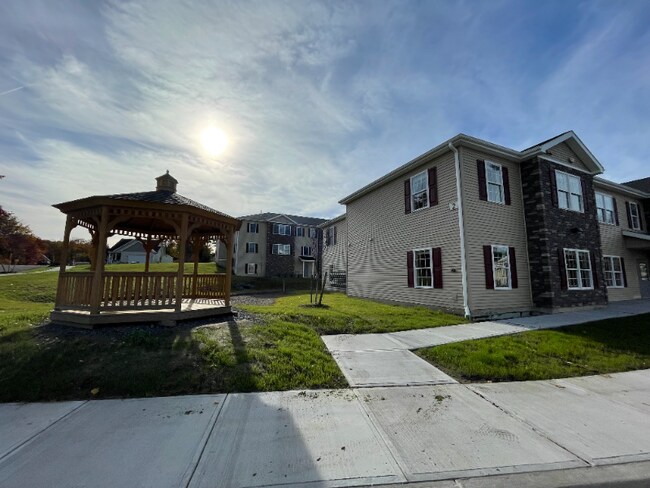 Foto del edificio - 540 Northend Dr