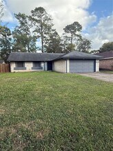 Building Photo - 15222 Flamingo Park