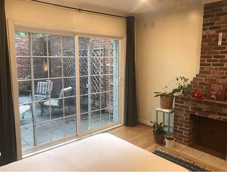 Foto principal - 1072 30th St NW