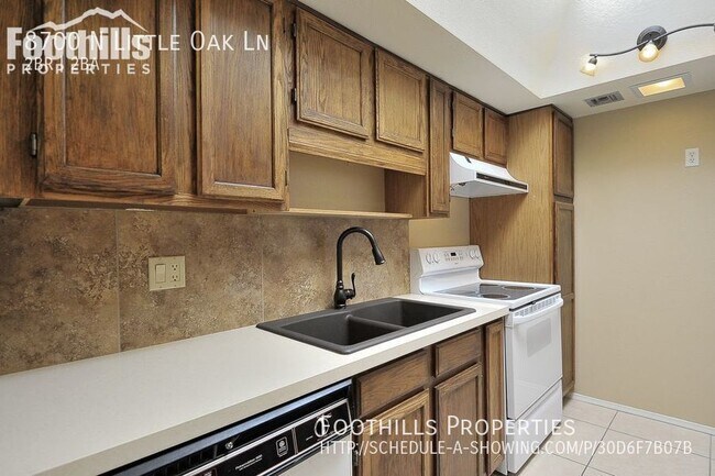 Building Photo - La Cholla Hills Age Restricted