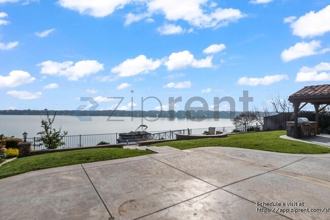 Building Photo - 3998 Chiavari Way