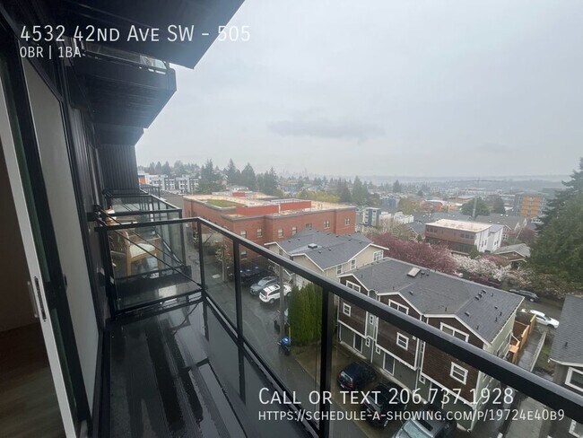 Building Photo - 4532 42nd Ave SW