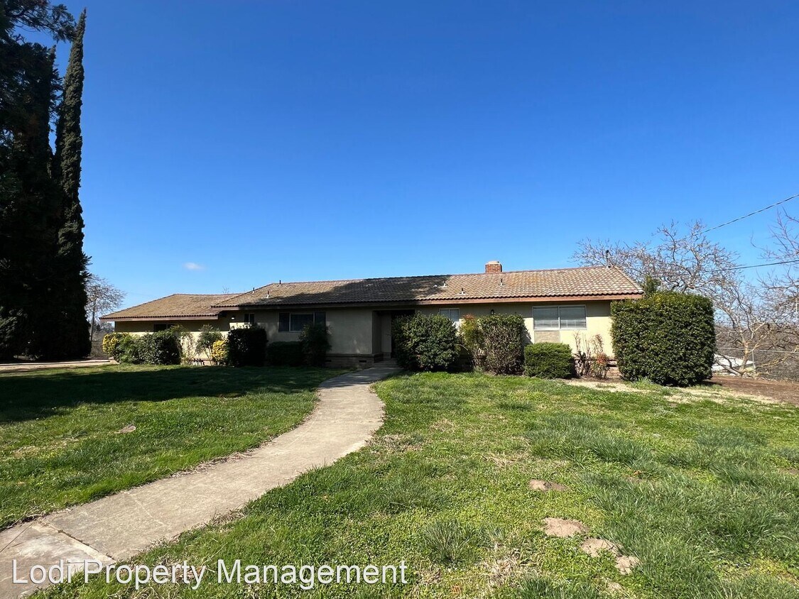 Primary Photo - 3 br, 2 bath House - 17345 E HWY 88