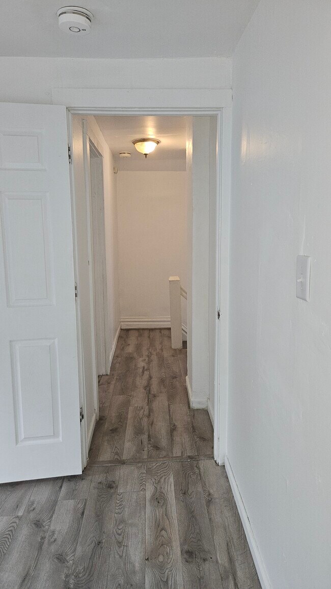 Pasillo de la planta superior - 1701 Reed Ave