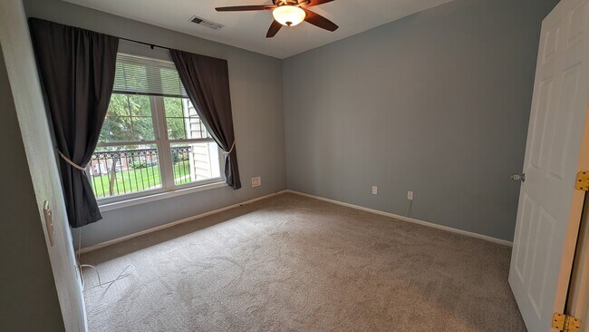 Foto del edificio - 1550 Spring Gate Dr