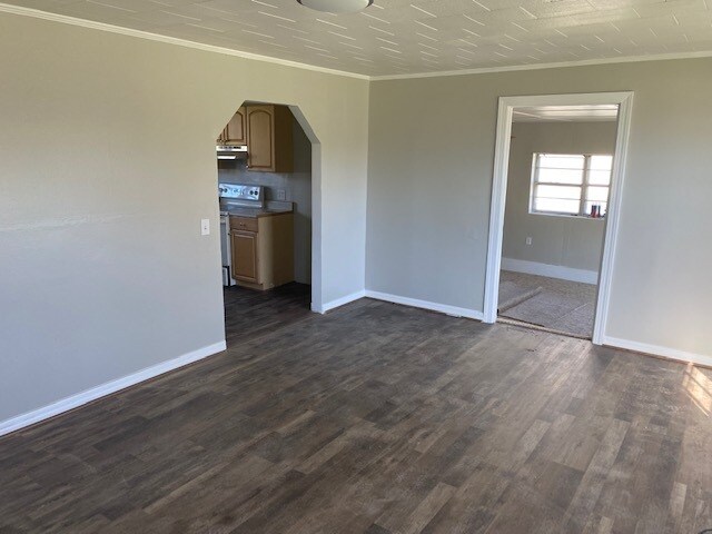 Photo - 1115 N Dennis Ave House