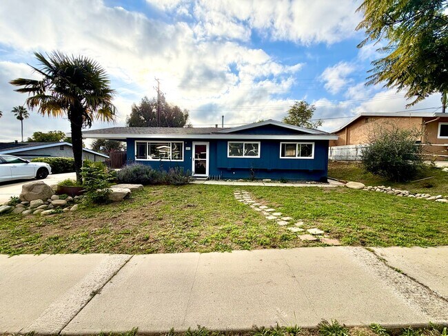 Building Photo - Charming 3 bedroom 2 bathroom house in Ventura!