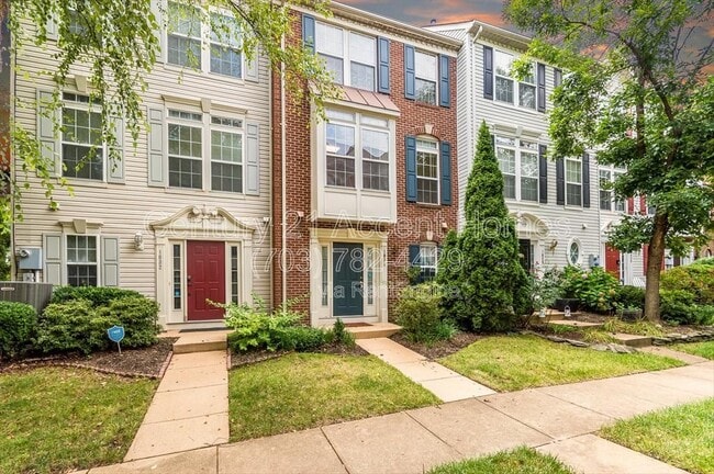 Photo - 1030 Harrison Cir Townhome