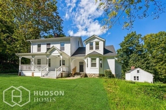Primary Photo - 3143 High Ridge Rd
