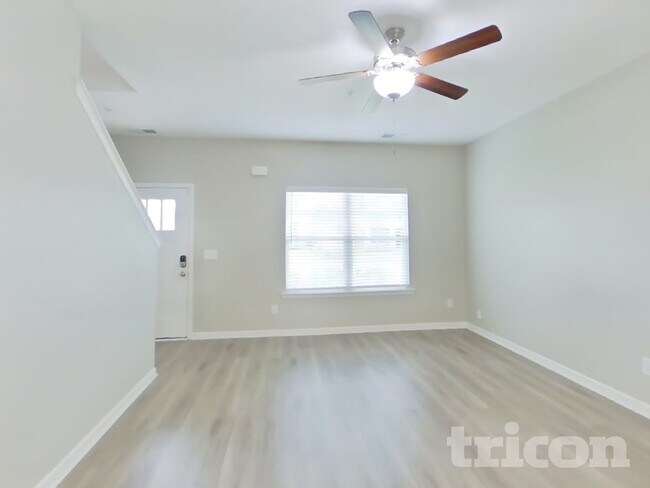 Foto del edificio - 415 Middleton Ln