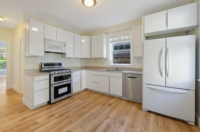 Photo - 124 Boston Ave (Medford, MA) Apartment
