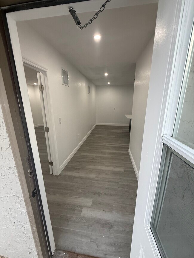 Foto del edificio - 2331 Glenridge Dr