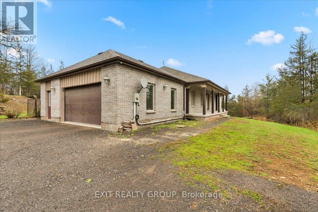 Building Photo - 506 Moneymore Rd