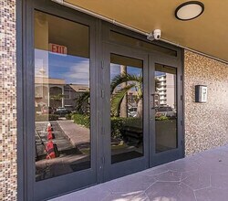 Building Photo - 301 Golden Isles Dr