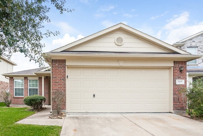 Building Photo - 2039 Diamond Crest Dr