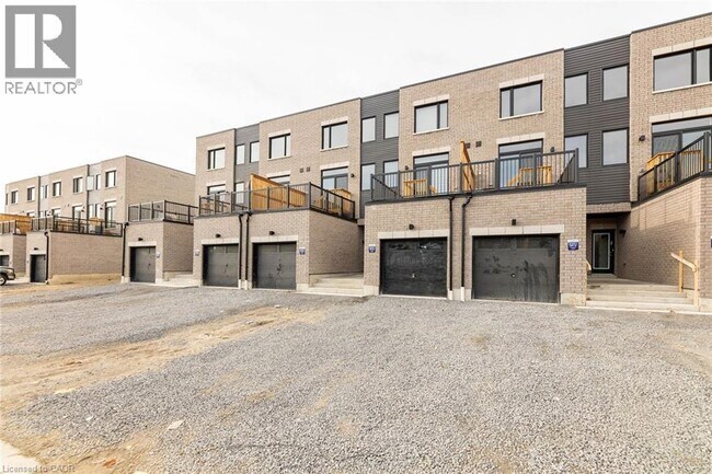 Photo du bâtiment - 217 Monarch Ave