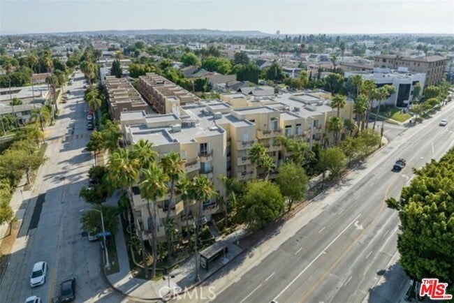 Building Photo - 4100 Wilshire Blvd