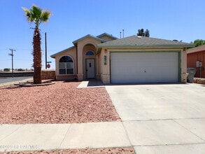Building Photo - 3516 Tierra Plata Dr
