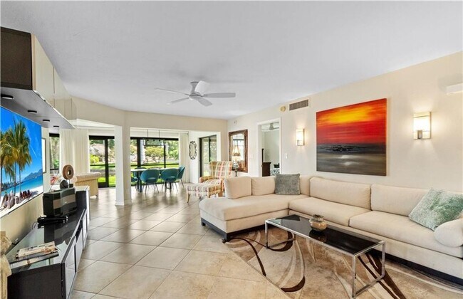 Building Photo - ***LUGANO AT PELICAN BAY*** BEAUTIFUL FIRST FLOOR CONDO***SEASONAL FURNISHED RENTAL***