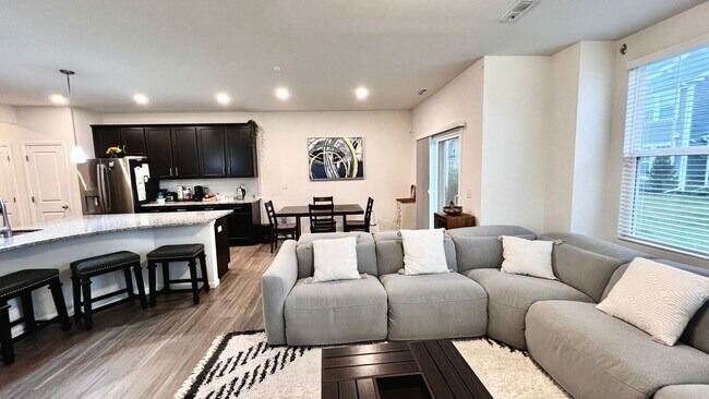 Foto del edificio - 538 Watercress Dr