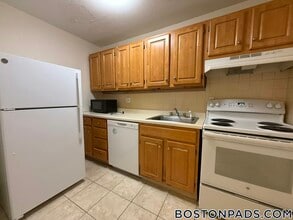 Building Photo - 66 Homer Ave