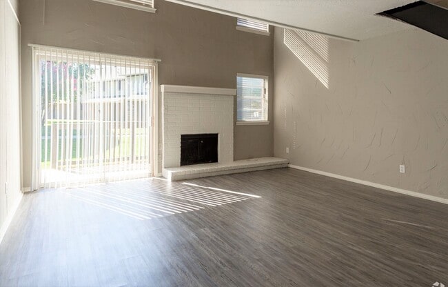 Gorgeous Loft Apartments - Rock Canyon Apartments