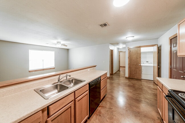 Foto del edificio - 5605 Stagecoach Dr