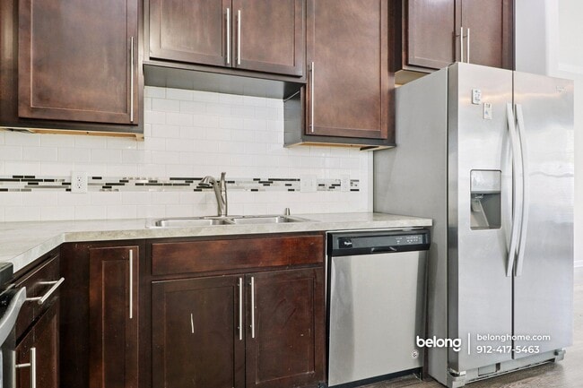 Building Photo - 310 Sonoma Dr