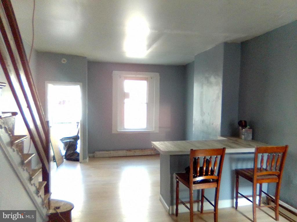 Foto principal - 3110 Custer St