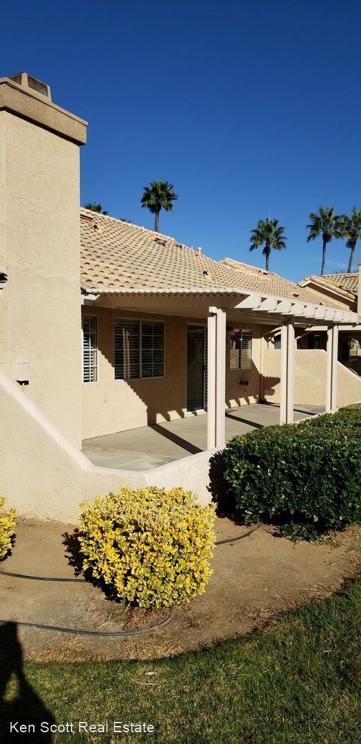 Building Photo - 2 br, 2 bath House - 755 La Costa Dr.