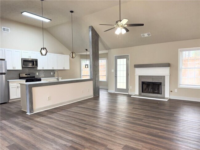 Foto del edificio - 3035 Baymount Dr