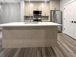 Building Photo - 7552 Creighton Pl SW