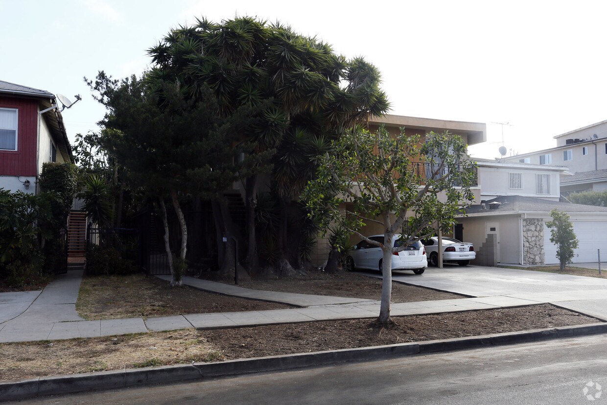 3656 Vinton Ave, Los Angeles, CA 90034 Apartments in Los Angeles, CA