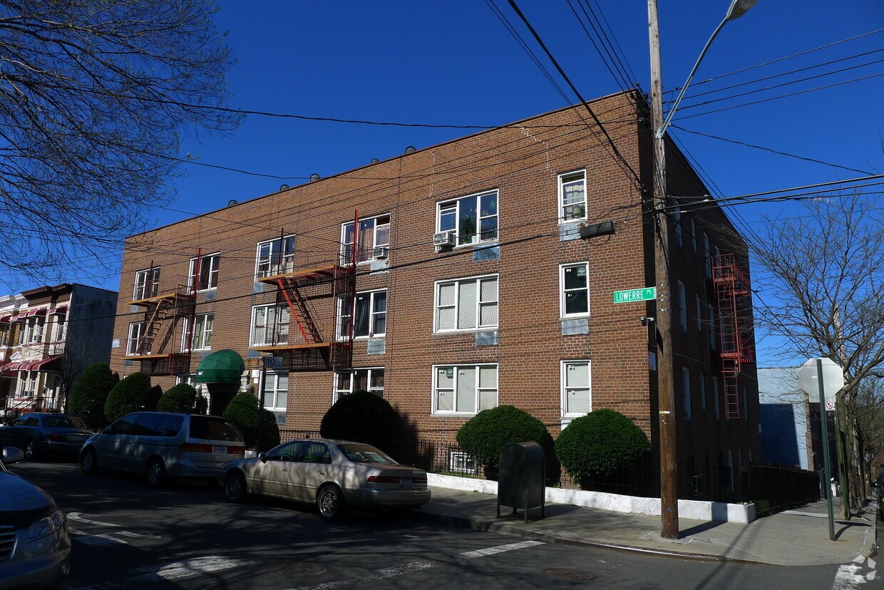 Foto del edificio - 4067 Lowerre Pl
