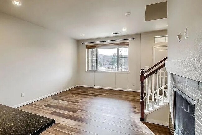 Foto del edificio - Lovely 2 bedroom townhouse in Centennial